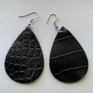 ‼️5/$20 Faux Leather Dangle earrings